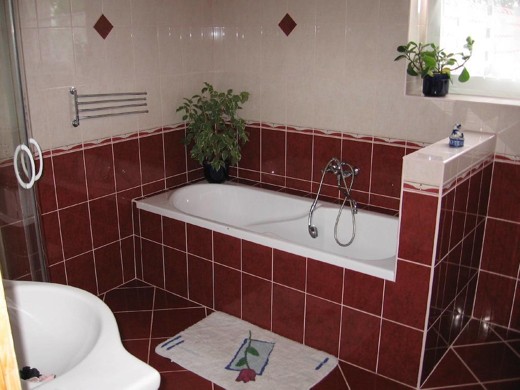 Viola Vendeghaz Apartment Kehidakustany Room photo